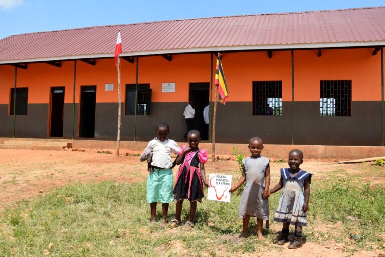 Budowa szkoły w Kiruddu (Uganda)