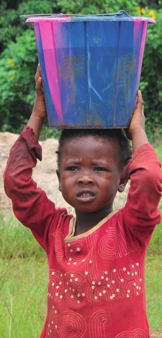 Budowa domu dziecka w Ayos (Kamerun)