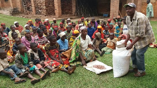 Interwencyjne dożywianie w Gatarze (Burundia)
