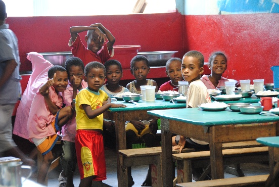 Edukacja i utrzymanie dzieci w Mampikony (Madagaskar)