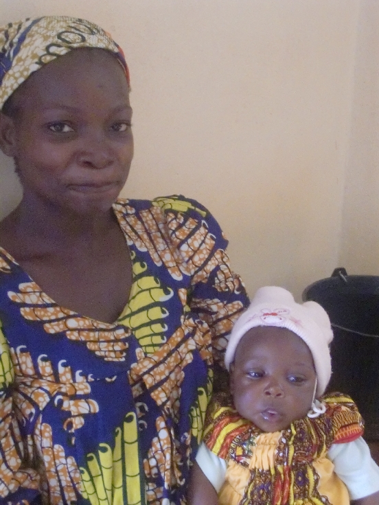 Zakup mleka dla 20 matek seropozytywnych w Essengu (Kamerun)