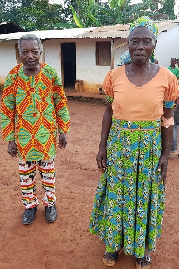 Zakup sztucznej szczęki dla Helene z Nguelemendouki (Kamerun)