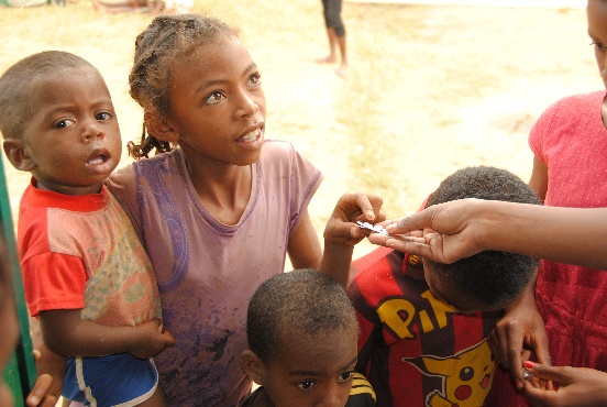 Akcja odrobaczania ponad dziesięciu tysięcy osób na Madagaskarze