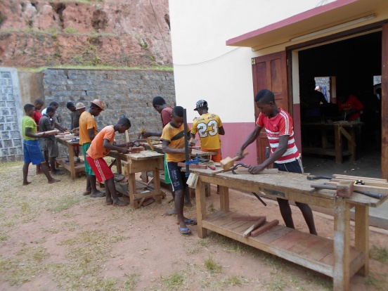 Wyposażenie pracowni stolarskiej w Marolambo (Madagaskar)