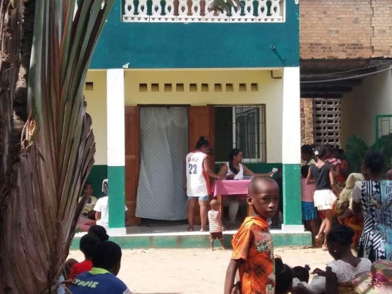 Przeciwdziałanie epidemii odry w Mampikony i Antsirabe (Madagaskar)