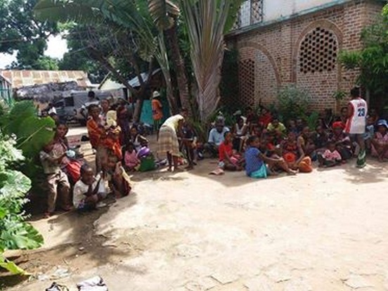 Przeciwdziałanie epidemii odry w Mampikony i Antsirabe (Madagaskar)