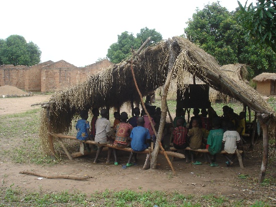 Remont i budowa szkół w Mbaibere (Republika Środkowoafrykańska)