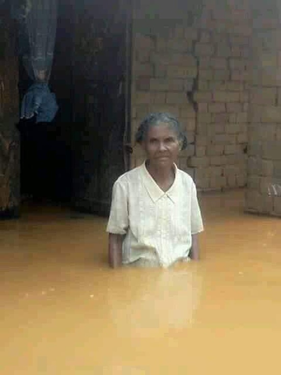 Ryż i pomoc medyczna dla powodzian w regionie Mampikony (Madagaskar)