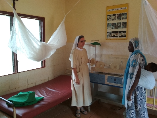 Solary dla przychodni zdrowia w Ayos (Kamerun)
