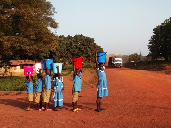 Budowa studni dla szkoły w Ndelele (Kamerun)