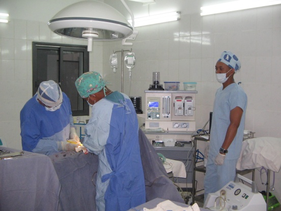 Dwa urządzenia do znieczulenia ogólnego dla szpitala w Antsirabe (Madagaskar)