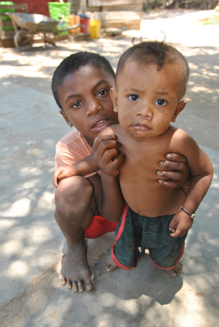 Dożywianie 1500 głodnych dzieci na Madagaskarze