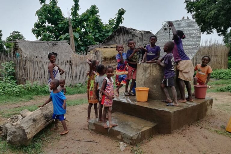 Studnia w Tsangambato (Madagaskar)