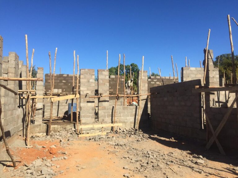 Zakup łóżek i pościeli dla nowo powstającego szpitala w Mampikony (Madagaskar)