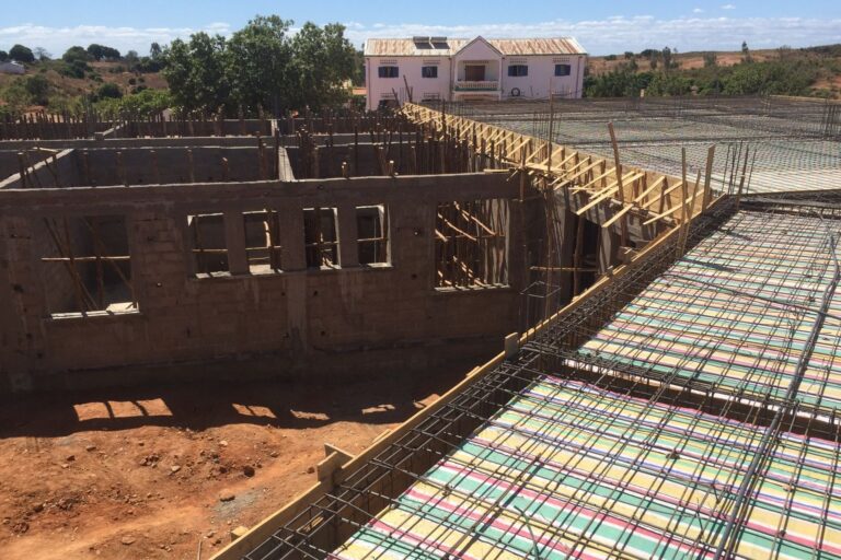 II faza budowy szpitala (druga transza) w Mampikony (Madagaskar)