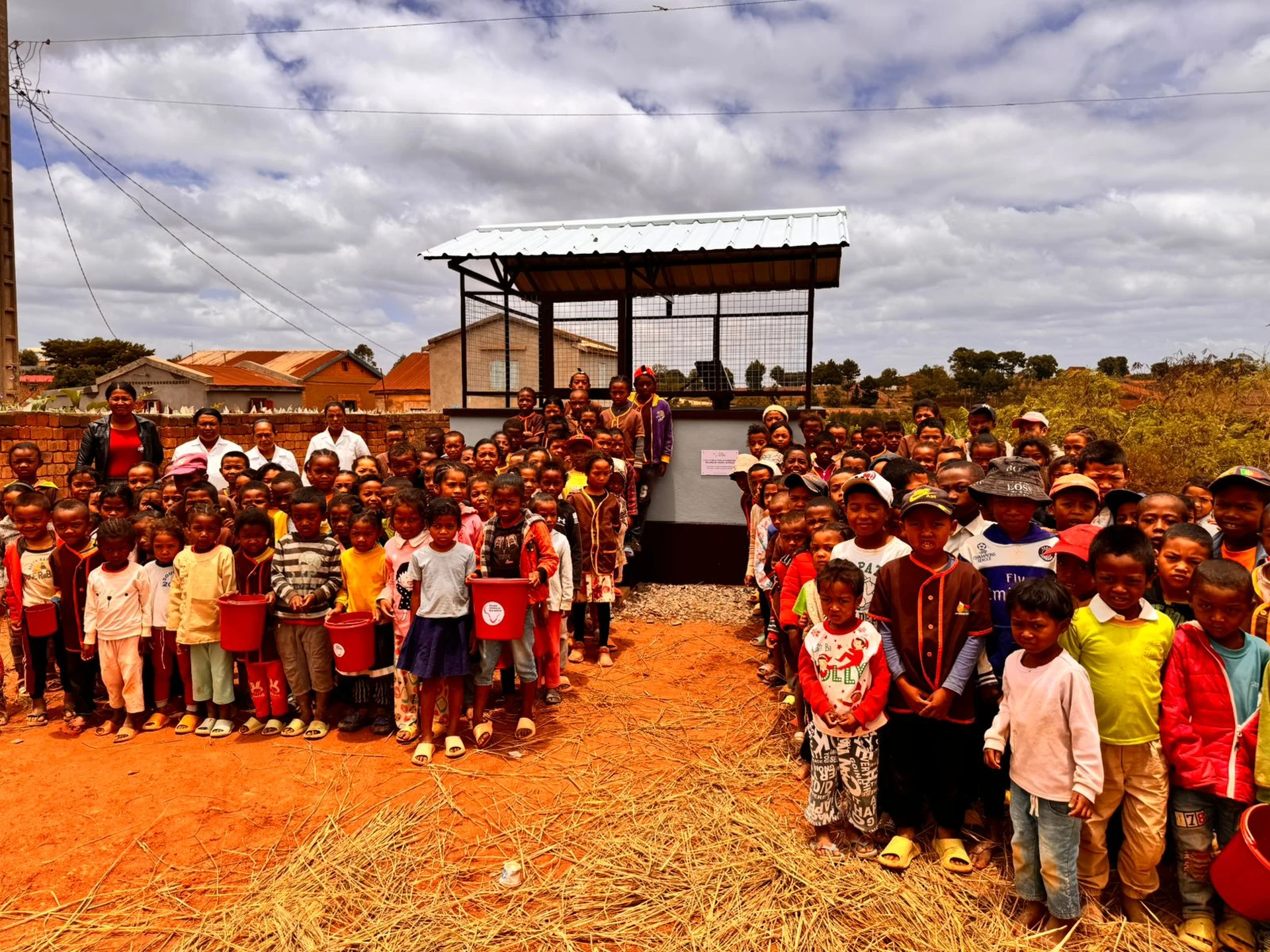 Budowa 5 studni na Madagaskarze