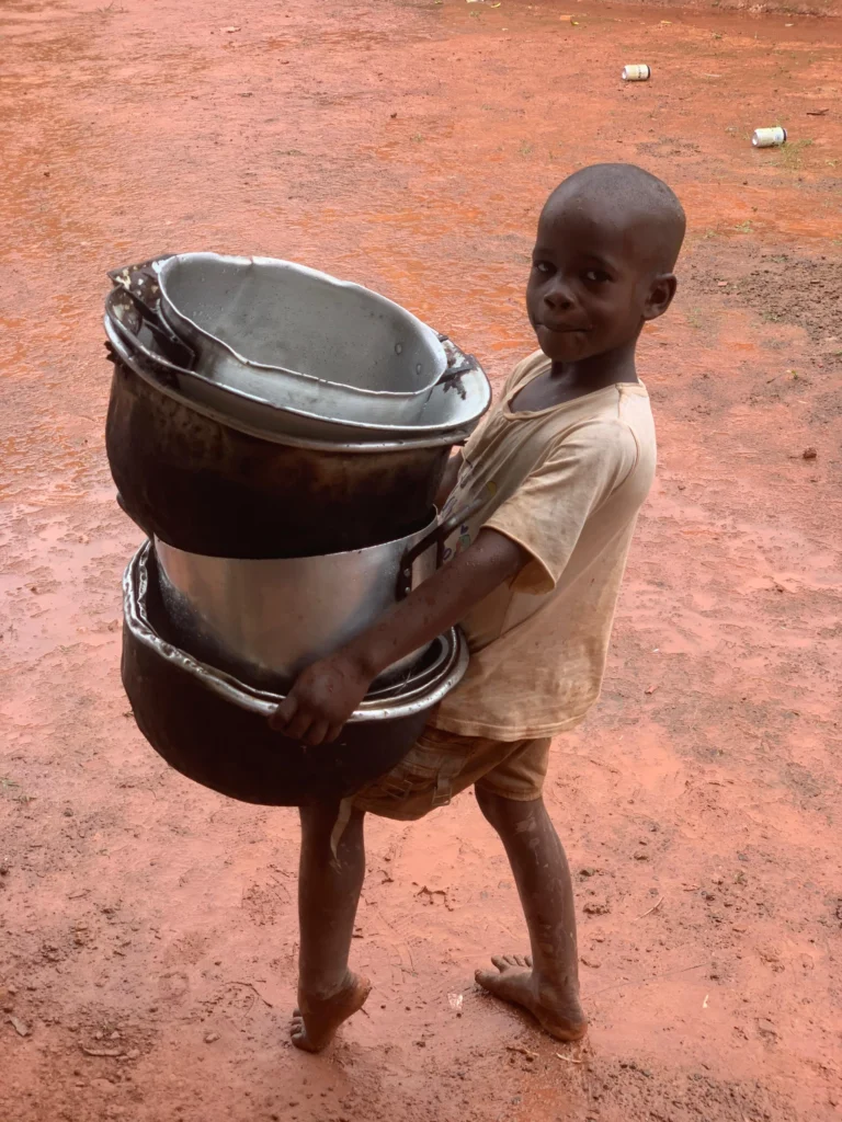 Budowa szkolnej kuchni oraz stołówki w Ntoum (Gabon)