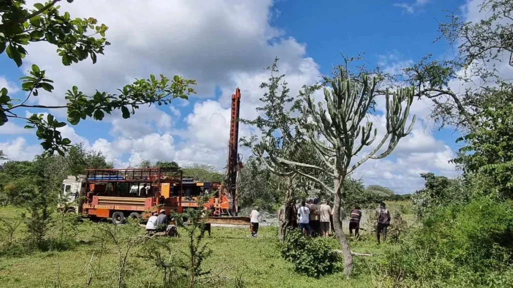 Budowa studni w Manyara (Tanzania)