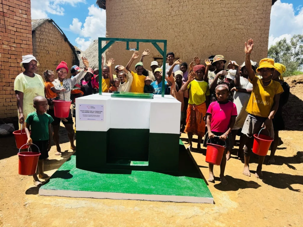 13 studni dla Madagaskaru