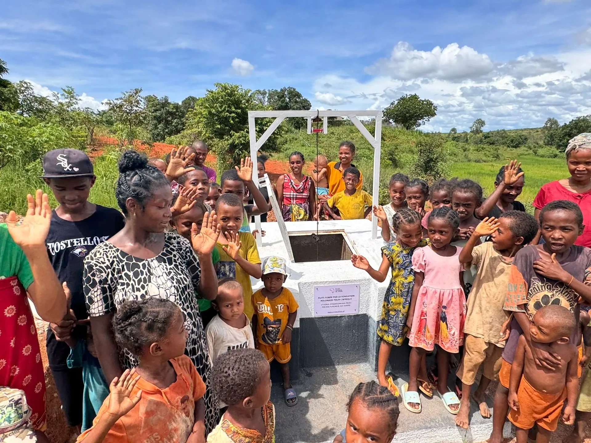 Ufunduj studnię na Madagaskarze