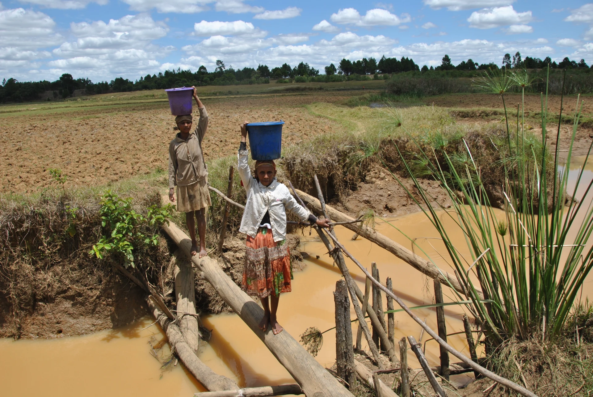 Ufunduj studnię na Madagaskarze